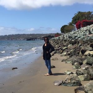 Meet your Posher, Cassandra